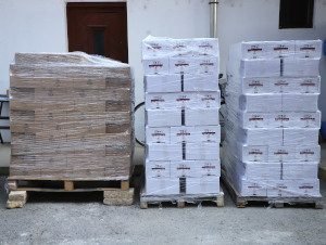 Bock Borászat nyolcmillió forint értékű adománnyal segíti az idősotthonok lakóit 3